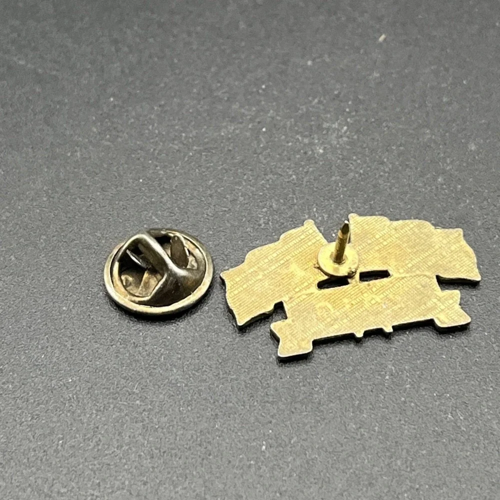 2010 National Law Enforcement‎ Memorial Dual Flags Lapel Hat Pin